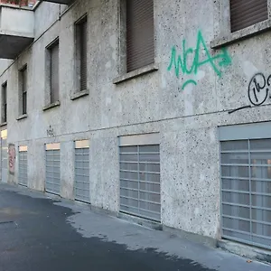Appartement Station - 3, Milan